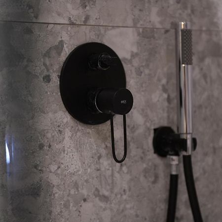 Seven Keys Luxury Suites Achílleion 外观 照片